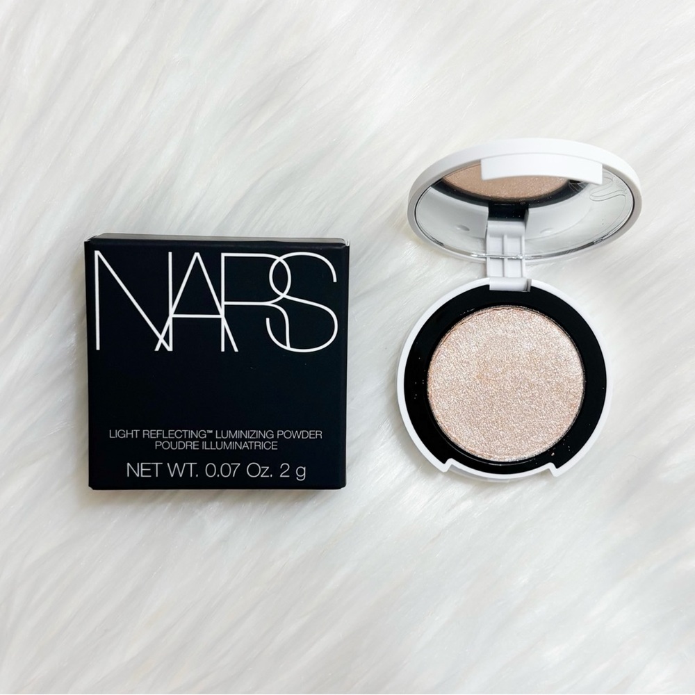 NARS Light Reflecting Luminizing Powder Mini “Eros”